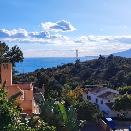 Villa Aguilas Club - Guest House Málaga Eksteriør billede