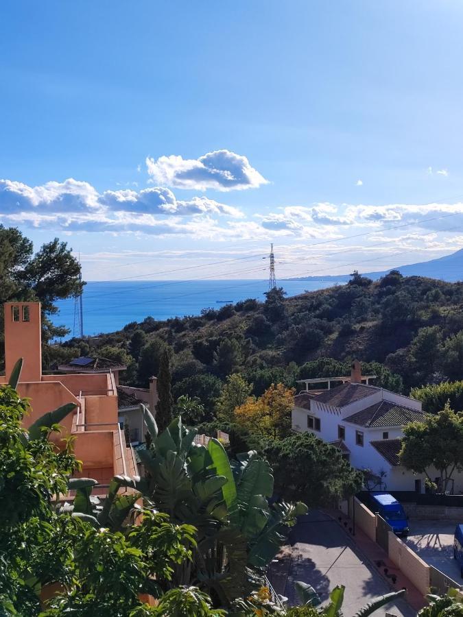 Villa Aguilas Club - Guest House Málaga Eksteriør billede